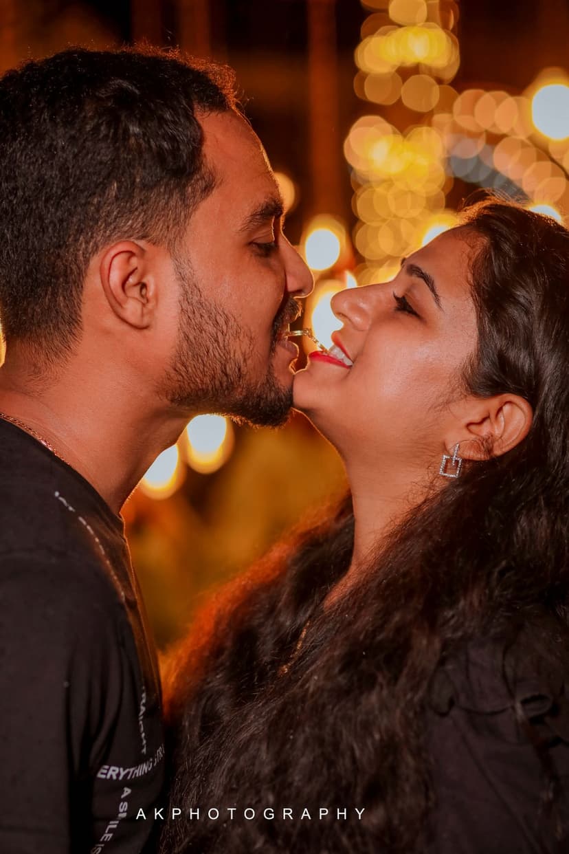 Capturing Newlywed Bliss in Scenic Pollachi