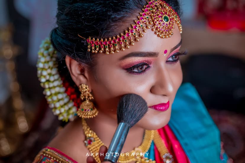 Vignesh & Aarthi's Big Day Celebration: Stunning Wedding Photoshoot in Coimbatore
