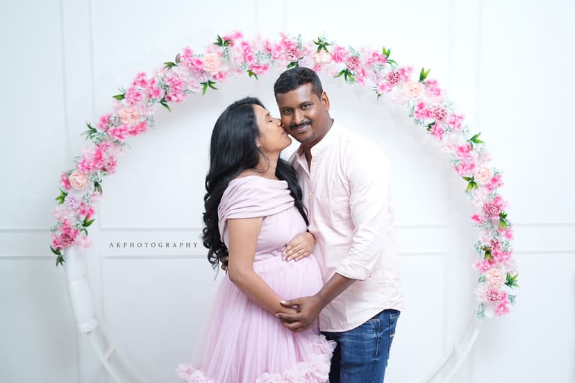 Maternity Photoshoot of Raj Vignesh in Coimbatore – Captured by AK Photography