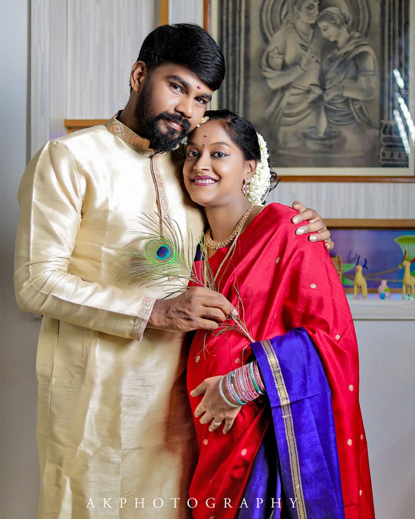 Baby Shower Photoshoot: Celebrating South Asian Traditions in a Tender Maternity Portrait