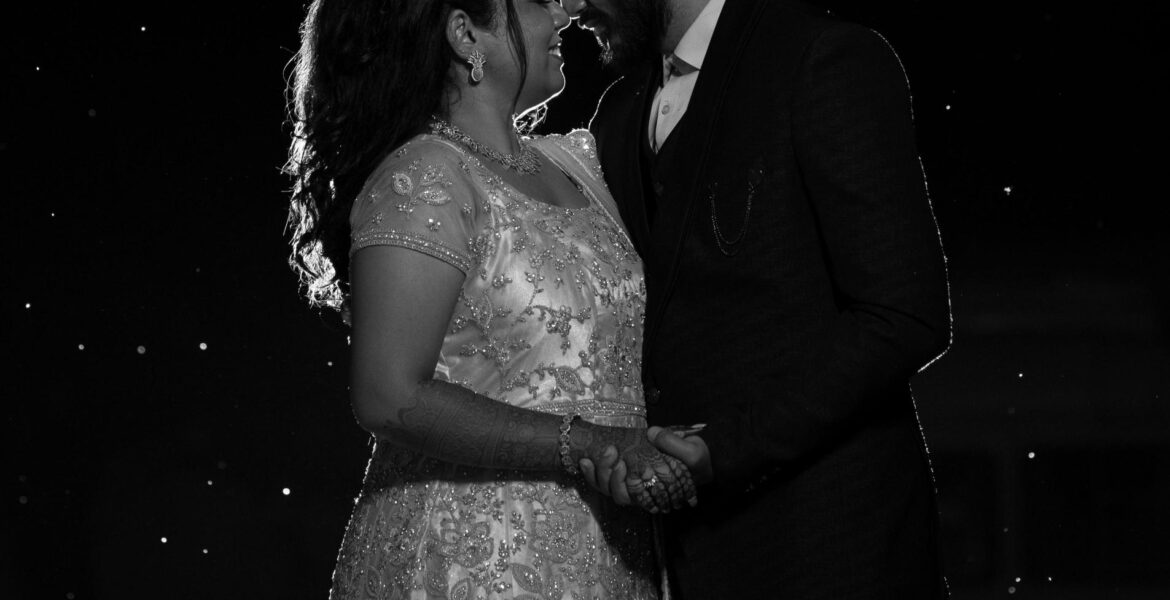 Wedding Reception Photoshoot of Aishvarya & Aadhithya in Coimbatore - AK Photography's Stunning Tamil Nadu Wedding Memories