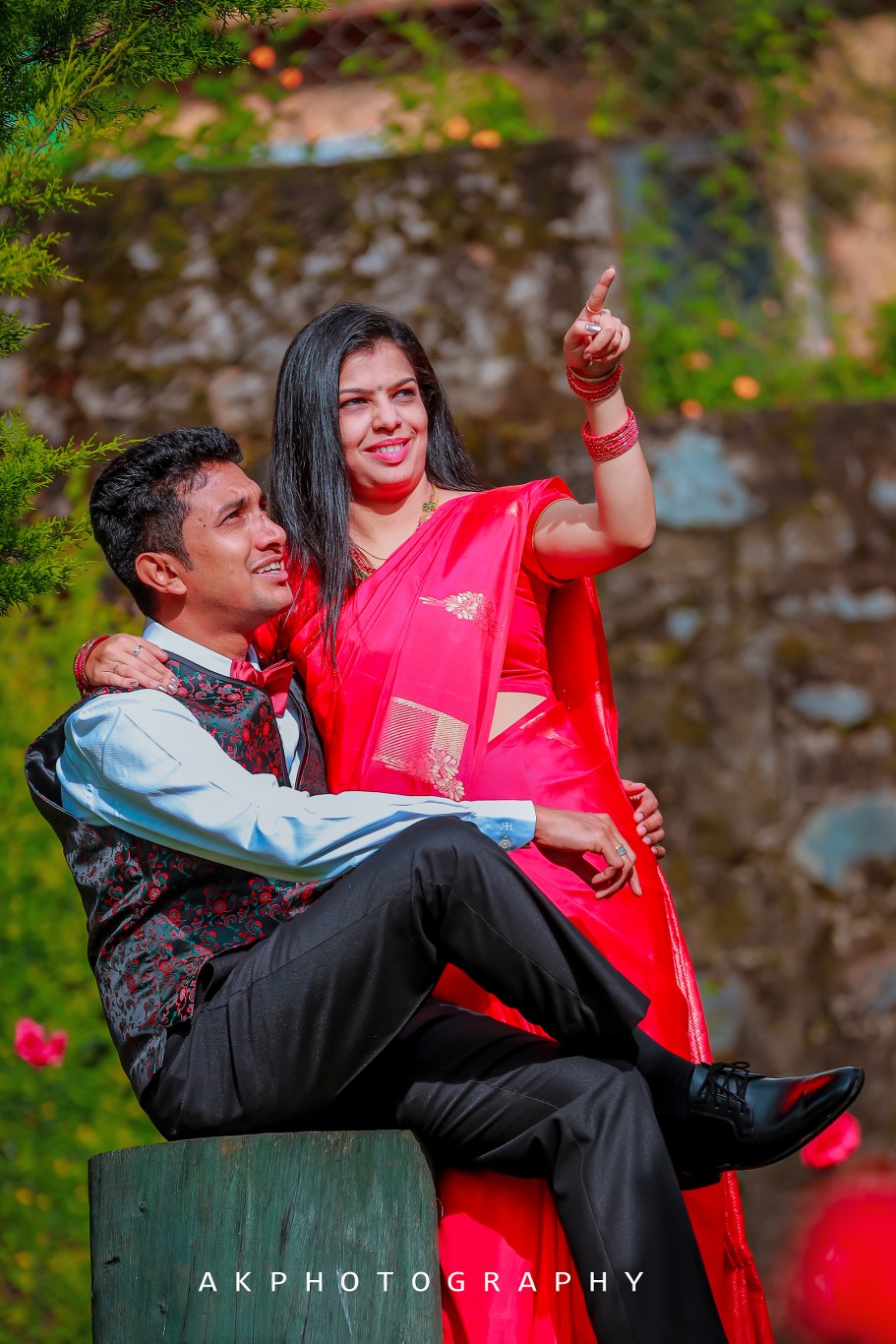 Kotagiri Post-Wedding Photoshoot Celebrating Tradition and Nature's Beauty for Vignesh and Abirami's Wedding
