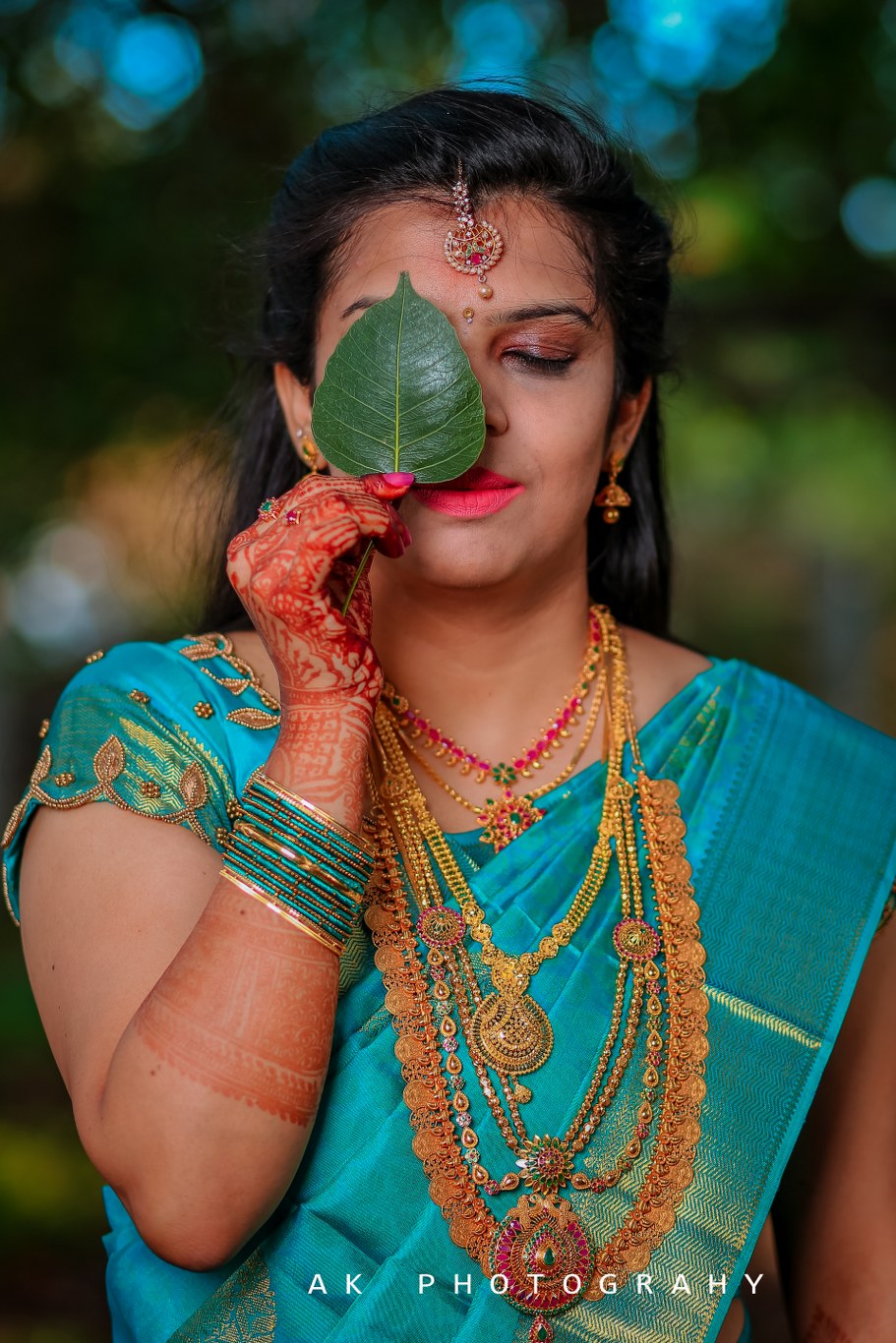 Kotagiri Post-Wedding Photoshoot Celebrating Tradition and Nature's Beauty for Vignesh and Abirami's Wedding