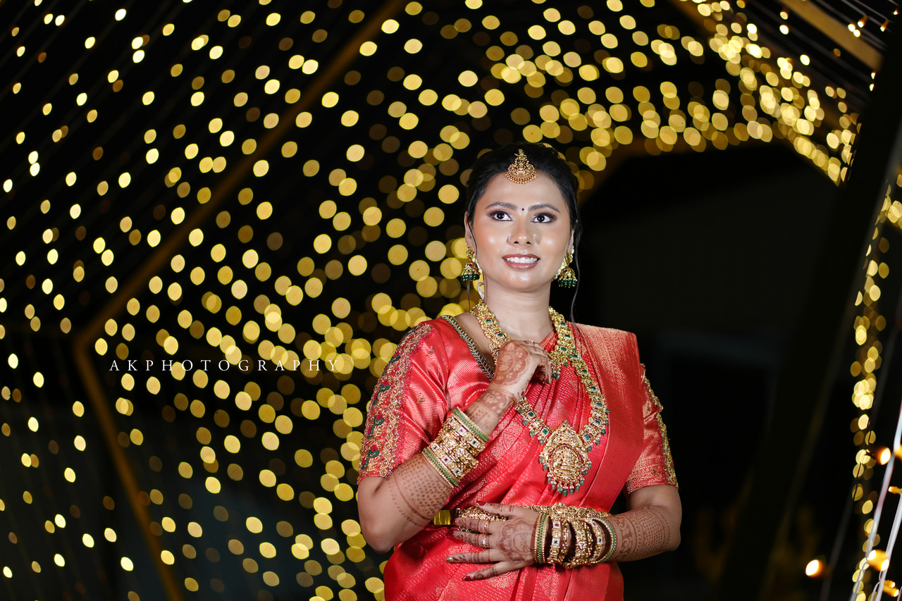 Wedding Photoshoot: Madhan and Preethe's Enchanting Love Story Captured by AK Photography 