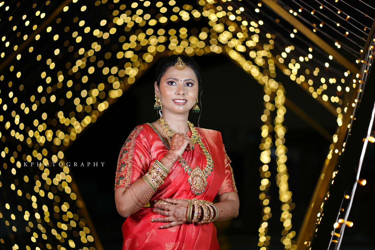 Wedding Photoshoot: Madhan and Preethe's Enchanting Love Story Captured by AK Photography 
