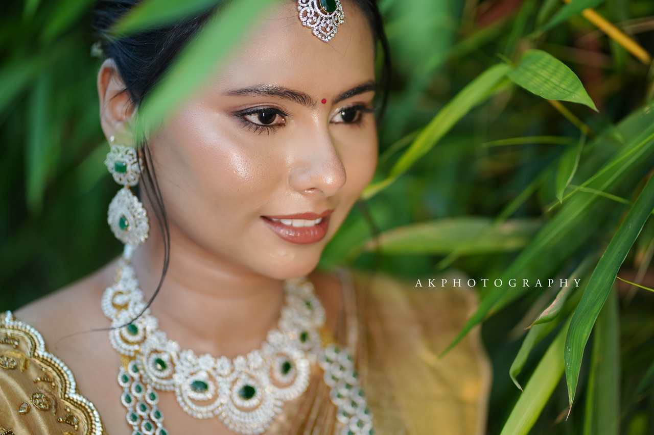 Wedding Photoshoot: Madhan and Preethe's Enchanting Love Story Captured by AK Photography 