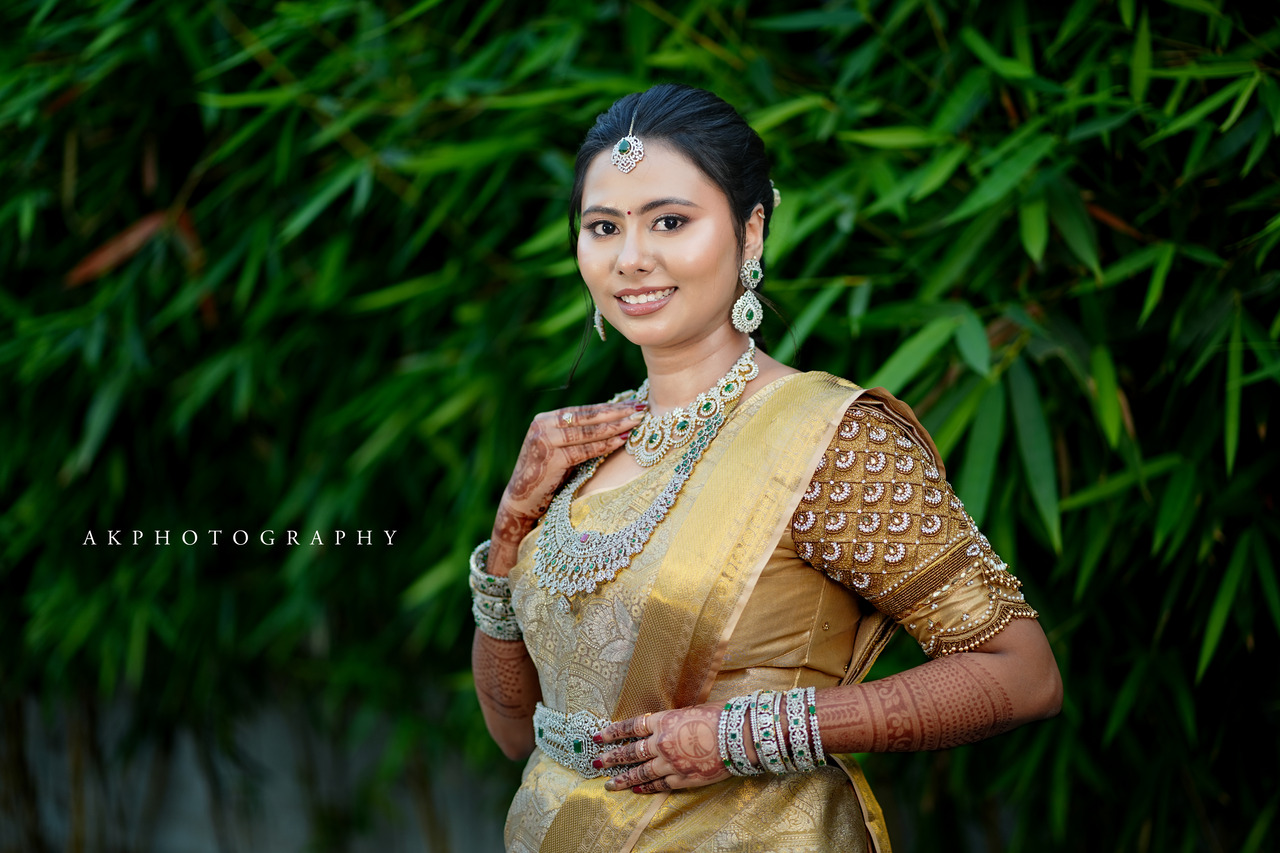 Wedding Photoshoot: Madhan and Preethe's Enchanting Love Story Captured by AK Photography 