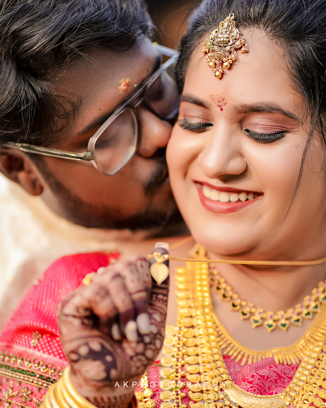 Wedding Photoshoot Perundurai – Santhosh & Sruthi’s Beautiful Wedding Moments by AK Photography